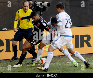 Washington, DC, USA. 7th Mar, 2015. 20150307 - D.C. United defender Sean Franklin (5) battles along the sideline against Montreal Impact midfielder Dilly Duka (11) and Montreal Impact defender Donny Toia © Chuck Myers/ZUMA Wire/Alamy Live News Stock Photo