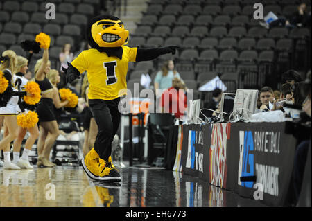 Hoffman Estates, IL, USA. 7th Mar, 2015. Iowa Hawkeyes' mascot points to a fan in the first half during the 2015 Big Ten Women's Basketball Tournament game between the Iowa Hawkeyes and the Ohio State Buckeyes at the Sears Centre in Hoffman Estates, IL. Patrick Gorski/CSM/Alamy Live News Stock Photo