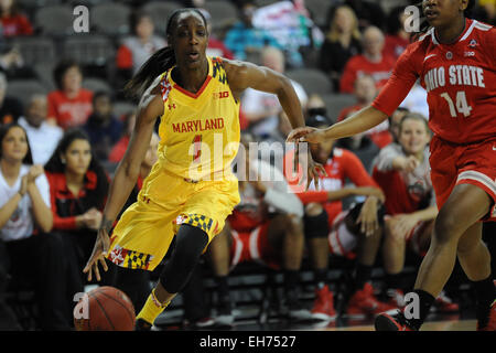 Hoffman Estates, IL, USA. 8th Mar, 2015. Maryland Terrapins guard Laurin Mincy (1) drives past Ohio State Buckeyes guard Ameryst Alston (14) in the first half during the 2015 Big Ten Women's Basketball Tournament Championship game between the Maryland Terrapins and the Ohio State Buckeyes at the Sears Centre in Hoffman Estates, IL. Patrick Gorski/CSM/Alamy Live News Stock Photo