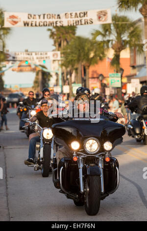 Daytona Beach, FL, USA. 8th Mar, 2015. Bikers ride down Main Street during the 74th Annual Daytona Bike Week March 8, 2015 in Daytona Beach, Florida. More than 500,000 bikers and spectators gather for the week long event, the largest motorcycle rally in America. Credit:  Richard Ellis/ZUMA Wire/Alamy Live News Stock Photo