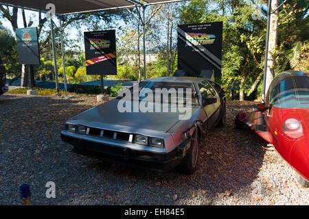 Back To The Future De Lorean In Universal Studios Theme Park, Los Angeles, California Stock Photo