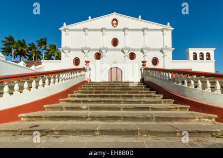 Famous facade of the Museum & Convent of San Francisco dating from 1529, Granada, Nicaragua Stock Photo