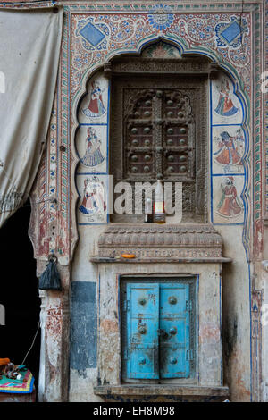 Decorated Haveli in Mandawa Stock Photo - Alamy