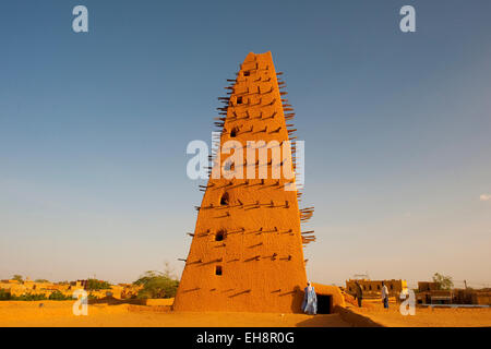 Agadez Mosque clay 1515 Tuareg Niger Sahara Saharan desert Agadez Twareg Touareg Berber north Africa Africa nomad nomadic tribe Stock Photo