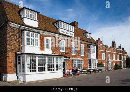 Ye Olde White Harte Hotel in Burnham on Crouch in Essex. Stock Photo