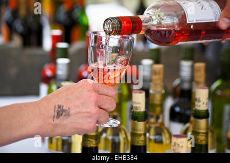 Pink Rose Wine Glasses Bottles Table Served Summer Festive Dinner Stock  Photo by ©5PH 474095700