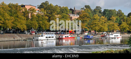 The Groves & The River Dee at the Turn of Autumn, Chester, Cheshire, England, UK Stock Photo