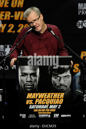 Los Angeles CA. 11th Mar, 2015. Manny Pacquiao's trainer Freddie Roach talks at a Los Angeles boxing press conference Wednesday. Manny Pacquiao will be fighting Floyd Mayweather on May 2nd at the MGM grand hotel in Las Vegas. Photo by Gene Blevins/LA DailyNews/ZumaPress Credit:  Gene Blevins/ZUMA Wire/Alamy Live News Stock Photo