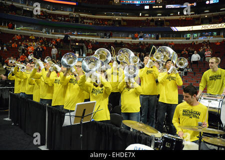 Chicago, IL, USA. 12th Mar, 2015. Michigan Wolverines band performs before the 2015 Big Ten Men's Basketball Tournament game between the Michigan Wolverines and the Illinois Fighting Illini at the United Center in Chicago, IL. Patrick Gorski/CSM/Alamy Live News Stock Photo