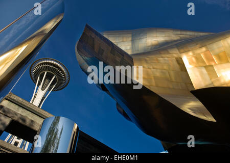 HISTORICAL 2009 SPACE NEEDLE EXPERIENCE MUSIC PROJECT  (© FRANK GEHRY 1995) SPACE NEEDLE TOWER (©JOHN GRAHAM & CO 1961) SEATTLE WASHINGTON STATE USA Stock Photo