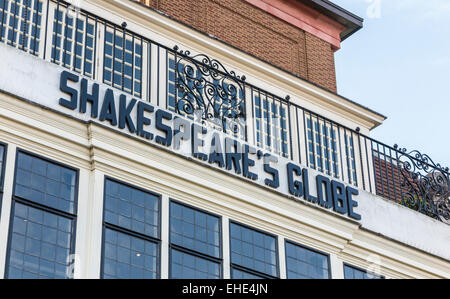 Sign outside the Globe Theatre, New Globe Walk, south bank, London Borough of Southwark, London SE1: 'Shakespeare's Globe' Stock Photo