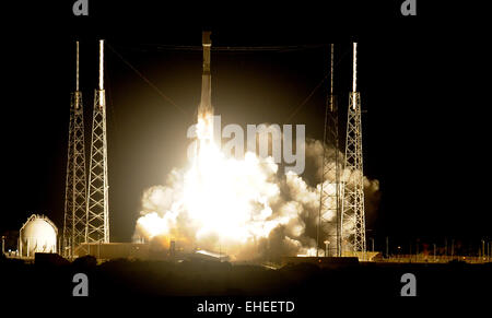 Cape Canaveral, Florida, USA. 12th March, 2015. NASA's Magnetospheric Multiscale (MMS) spacecraft launches aboard an Atlas V rocket at Cape Canaveral Air Force Station in Florida at 10:44 p.m. EST on March 12, 2015. The MMS mission consists of four identical spacecraft that will orbit the earth to study the magnetic fields around our planet. Credit:  Paul Hennessy/Alamy Live News Stock Photo