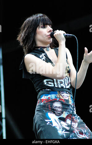 Pj Harvey Glastonbury 2004 Stock Photo - Alamy