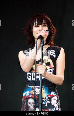 PJ Harvey performing at Glastonbury 2004 Stock Photo