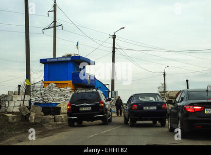 Lisichansk, Ukraine. 12th Mar, 2015. Checkpoint in Lisichansk -- In the summer of 2014 in the area Lisichansk fierce fighting with pro-Russian separatist formation of 'Ghost', headed by Alexei Mozgovoy. In July, suffering heavy losses, the squad of terrorists left the city. Credit:  Igor Golovnov/Alamy Live News Stock Photo