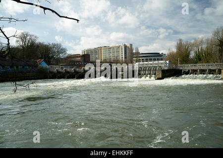 The Weir across the River Thames at Reading Stock Photo