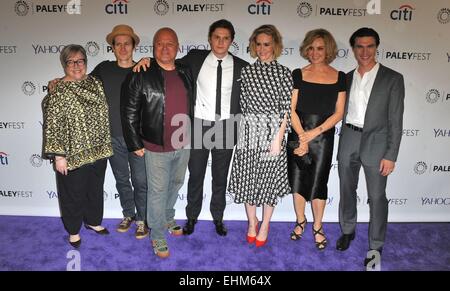 Los Angeles, California, USA. 15th Mar, 2015. Kathy Bates, Denis O'Hare, Michael Chiklis, Evan Peters, Sarah Paulson Jessica Lange, Finn Wittrock at arrivals for 32nd Annual PALEYFEST Closing Night Presentation: FX's AMERICAN HORROR STORY: FREAK SHOW, The Dolby Theatre at Hollywood and Highland Center, Los Angeles, CA March 15, 2015. Credit:  Dee Cercone/Everett Collection/Alamy Live News Stock Photo