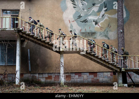 Kiev, Ukraine. 15th Mar, 2015. Volunteers and reserve soldiers walking up to canteen for lunch at training center 'Patriot', Kyiv, Ukraine. 15 of March, 2015. Credit:  Oleksandr Rupeta/Alamy Live News Stock Photo