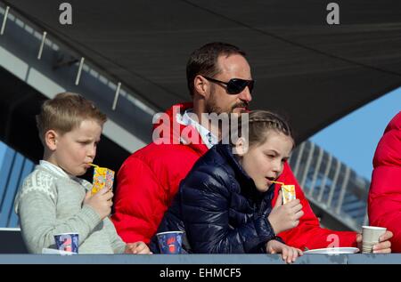 Oslo, Norway. 15th Mar, 2015. Norwegian Crown Prince Haakon, Princess Ingrid Alexandra and Prince Sverre Magnus attend the Holmenkollen FIS World Cup Nordic in Oslo, Norway, 15-03-2015. Credit:  dpa picture alliance/Alamy Live News Stock Photo