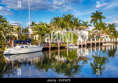 Expensive yacht and homes in Fort Lauderdale Stock Photo