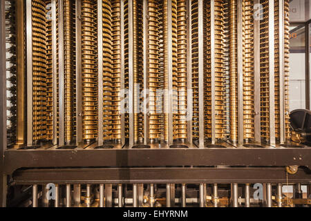 Charles Babbage's Difference Engine No 1, prototype calculating machine ...