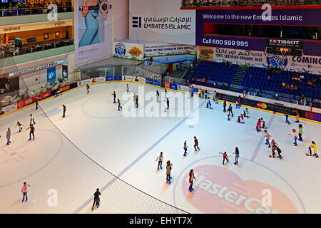 Asia, United Arab Emirates, UAE, Dubai, Mall, Dubai Mall, artificial-ice rink, Ice Rink, ice skater, detail, shopping centre, bui Stock Photo