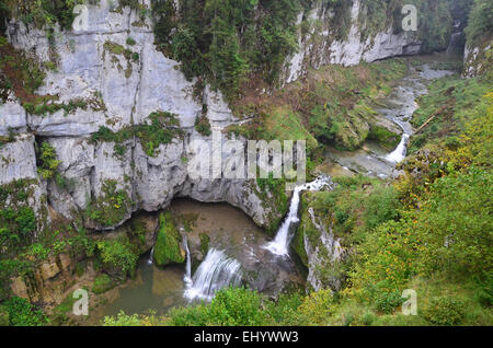 France, Europe, Jura, waterfall, la billaude, cascade, lemme, le vaudioux, rock, cliff,