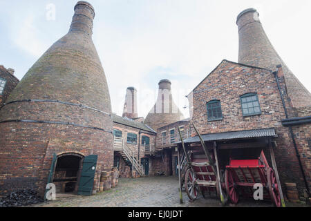 England, Staffordshire, Stoke-on-Trent, Gladstone, Pottery Museum, Historic Pottery Kilns Stock Photo