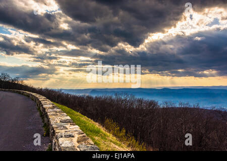 Crepuscular rays over the Appalachians, seen from Skyline Drive in Shenandoah National Park, Virginia. Stock Photo