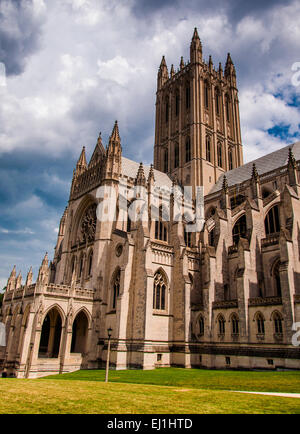Summer storm clouds over the Washington National Cathedral, DC Stock Photo