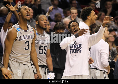 Portland, Oregon, USA. 19th March, 2015. Georgetown's bench reacts to a play. The Georgetown Hoyas play the Eastern Washington Eagles at the Moda Center on March 19, 2015. Credit:  David Blair/ZUMA Wire/Alamy Live News Stock Photo