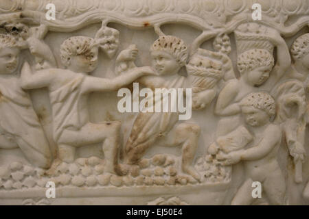 Sarcophagus of Quinta Flavia Severina. Rome, Via Girolamo Benzoni. 3rd century AD. Crushing grapes. Capitoline Museums. Rome. Stock Photo