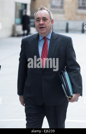 London, UK. 22nd Mar, 2015. SNP leader Alex Salmond arrives at the BBC Broadcasting House before taking part in the Andrew Marr Show, on Sunday March 22, 2015. Credit:  Heloise/Alamy Live News Stock Photo