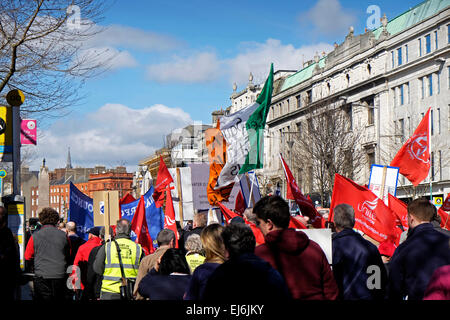 Water protest march Dublin Anti-water charges protesters in Dublin's O'Connell street on 21-03-15 Stock Photo
