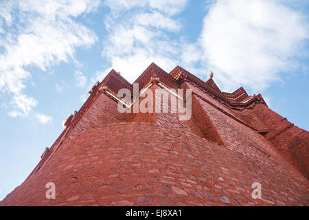 View from below of the Red Palace (Potrang Marpo) in Lhasa, Tibet Stock Photo