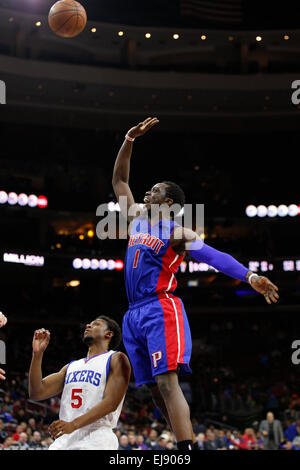 March 18, 2015: Detroit Pistons guard Reggie Jackson (1) shoots the ball over Philadelphia 76ers guard Ish Smith (5) during the NBA game between the Detroit Pistons and the Philadelphia 76ers at the Wells Fargo Center in Philadelphia, Pennsylvania. The Philadelphia 76ers won 94-83. Stock Photo