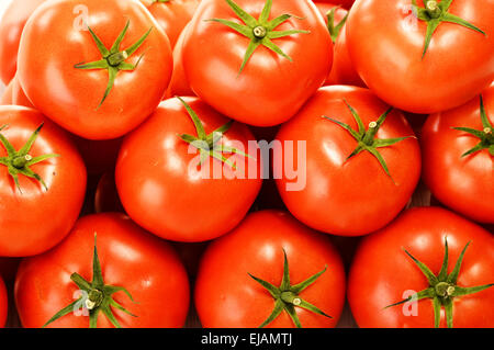 Fresh organic tomatoes on the street market stall Stock Photo - Alamy