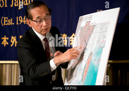 Yoshiaki Harada a member of the Liberal Democratic Party (LDP) speaks about Japan's claim to the Senkaku Islands during a press conference at the Foreign Correspondents' Club of Japan on March 24, 2015, Tokyo, Japan. The Senkaku Islands, or Diaoyu Islands as they are referred to by the Chinese, are a disputed island group situated between China, Taiwan and Japan. Harada and fellow LDP member, Satsuki Katayama, presented their conclusions to an investigation into the issue of sovereignty over the islands. According to the pair, China only recently made a claim for the islands and old Chinese ma Stock Photo