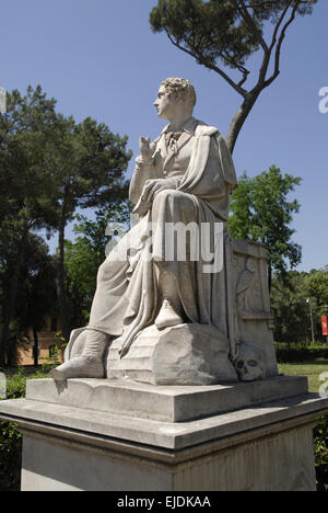 Statue Of Lord Byron At The Entrance To The Gardens Of Villa Borghese ...