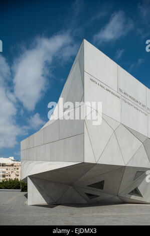 Israel, Tel Aviv-Yafo, Herta & Paul Amir building designed by architect Preston Scott Cohen Stock Photo