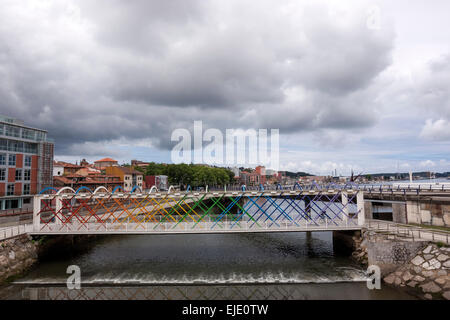 Access bridge to ' Niemeyer Center '. Oscar Niemeyer International Cultural Centre, Aviles, Asturias, Spain Stock Photo