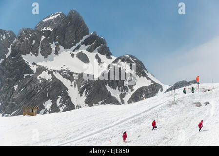 Jade Dragon snow mountain Lijiang city, Yunnan, China Stock Photo