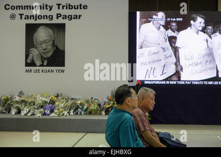 Singaporeans in mourning and paying last respect to their former Prime Minister, Mr Lee Kuan Yew Stock Photo