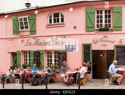 Outdoor eating at La Maison Rose cafe, Montmartre, Paris, France Stock Photo