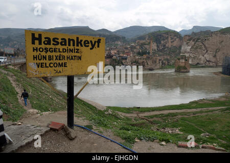 View of Hasankeyf, ancient town near Batman, Turkish Kurdistan, Turkey Stock Photo