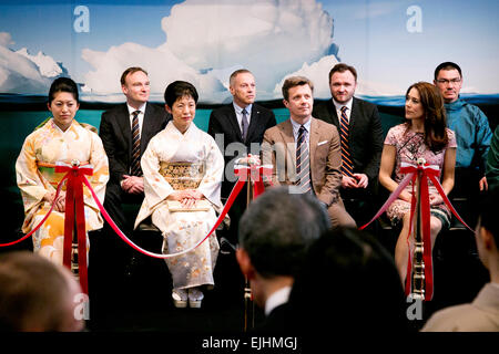 Tokyo, Japan. 27th March, 2015. (L to R) Princess Tsuguko of Takamado and her mother Princess Hisako Takamado of the Imperial House of Japan, His Royal Highness the Crown Prince Frederik Andre Henrik Christian and Her Royal Highness the Crown Princess Mary Elizabeth Donaldson attend the opening ceremony of the exhibition “The Spiritual Greenland” at Hillside Forum in Daikanyama on March 27, 2015, Tokyo, Japan. Credit:  Aflo Co. Ltd./Alamy Live News Stock Photo