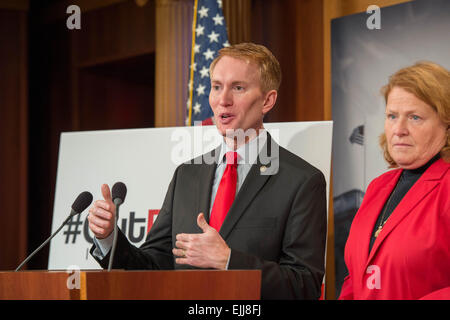 US Senators James Lankford and Heidi Heitkamp launch their Cut Red Tape initiative during a press conference March 26, 2015 in Washington, DC. Stock Photo