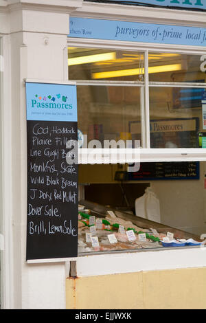 Passmores Fishmonger window display situated on Butchers Row, Barnstaple, Devon, England Stock Photo