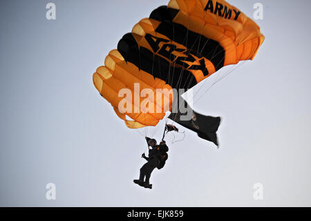 A member of the U.S. Army Parachute Team &quot;Golden Knights&quot; approaches the ground during a demonstration at the 2011 Army Ten Miler in Washington, D.C. Oct. 9, 2011.   Staff Sgt. Teddy Wade Stock Photo