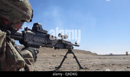 519th Military Intelligence Battalion Command Sgt. Maj. Michael Quinn ...